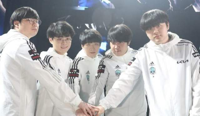 化引导队友 化引导队友