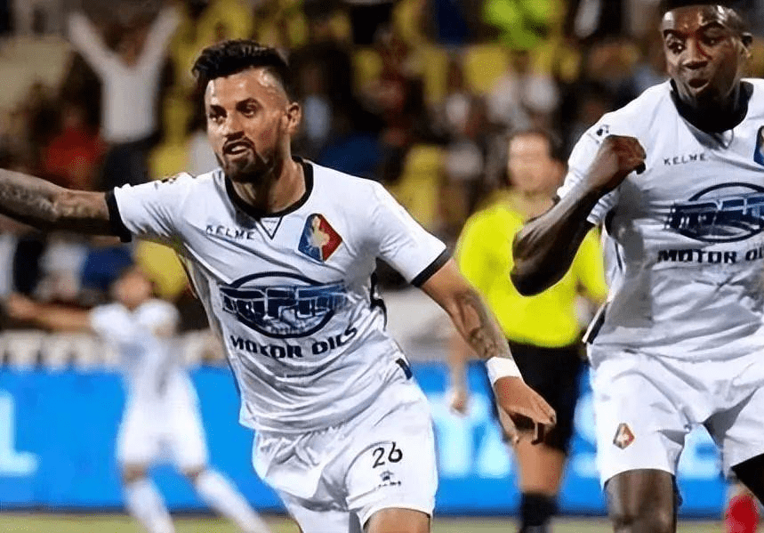 之间的默契 之间的默契