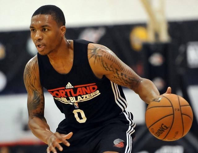 面对防守方 面对防守方