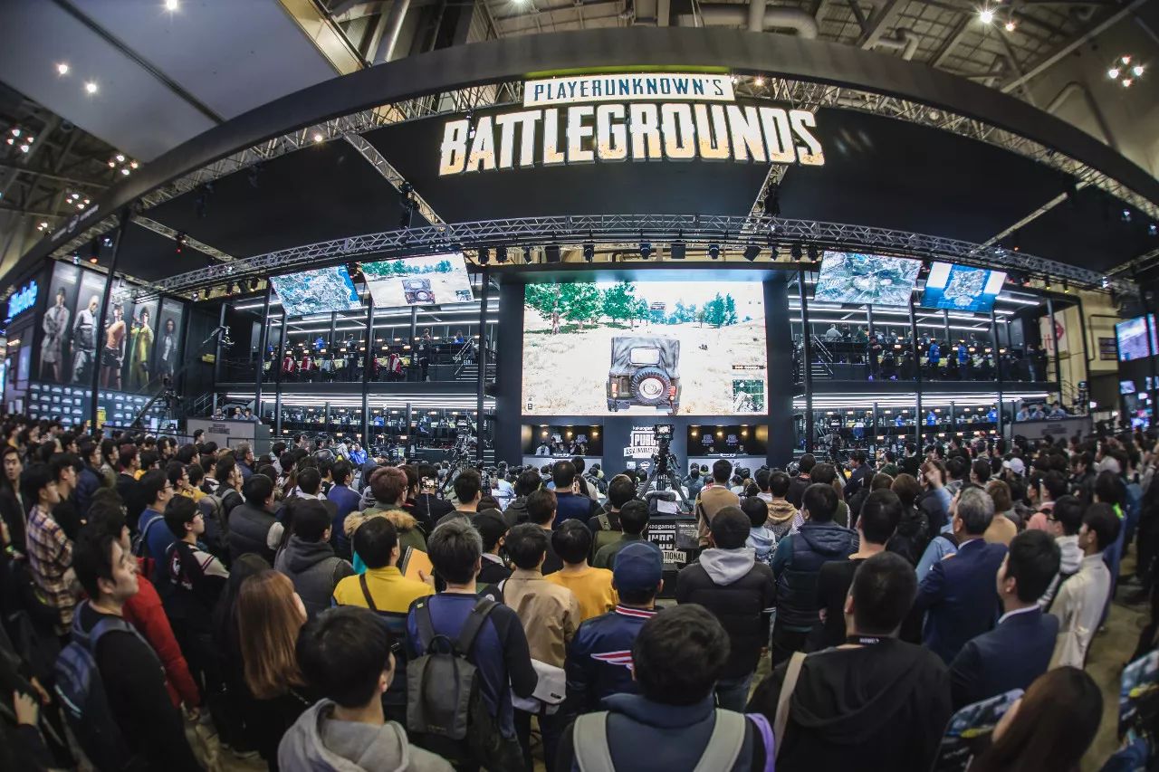 的积极跑动 的积极跑动