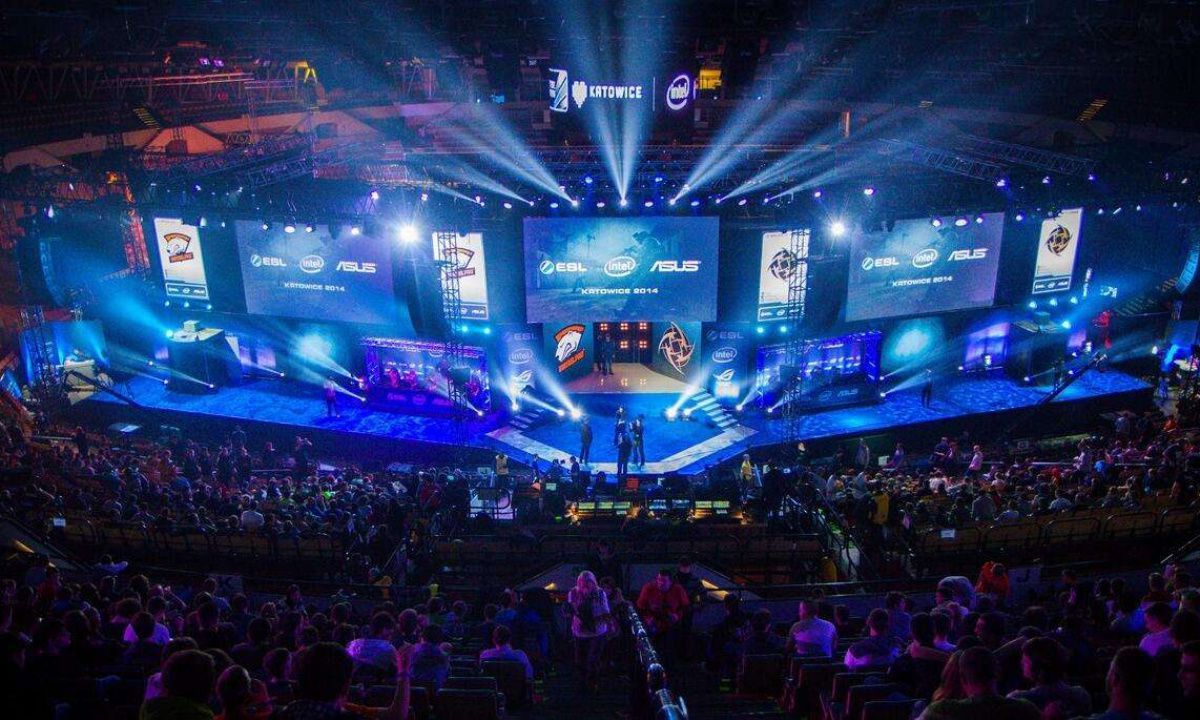 可选合身或 可选合身或